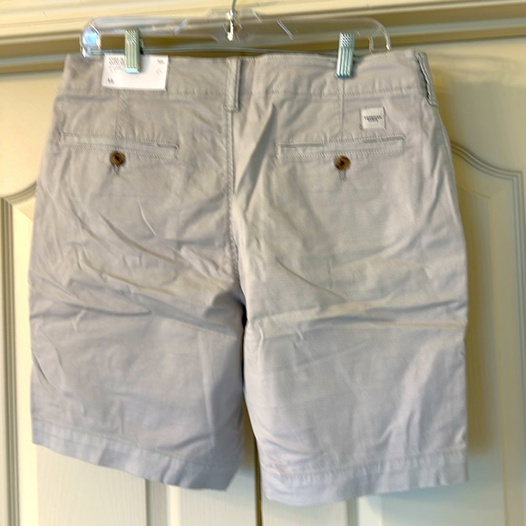 America Eagle Lived-in Khaki Shorts - Picture 2 of 4